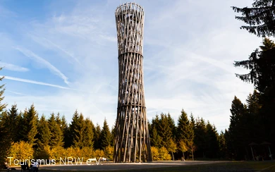 Der Lörmecke-Turm in Warstein