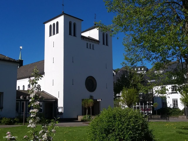 Katholische Kirche St. Marien in Bad Berleburg, Haupteingang